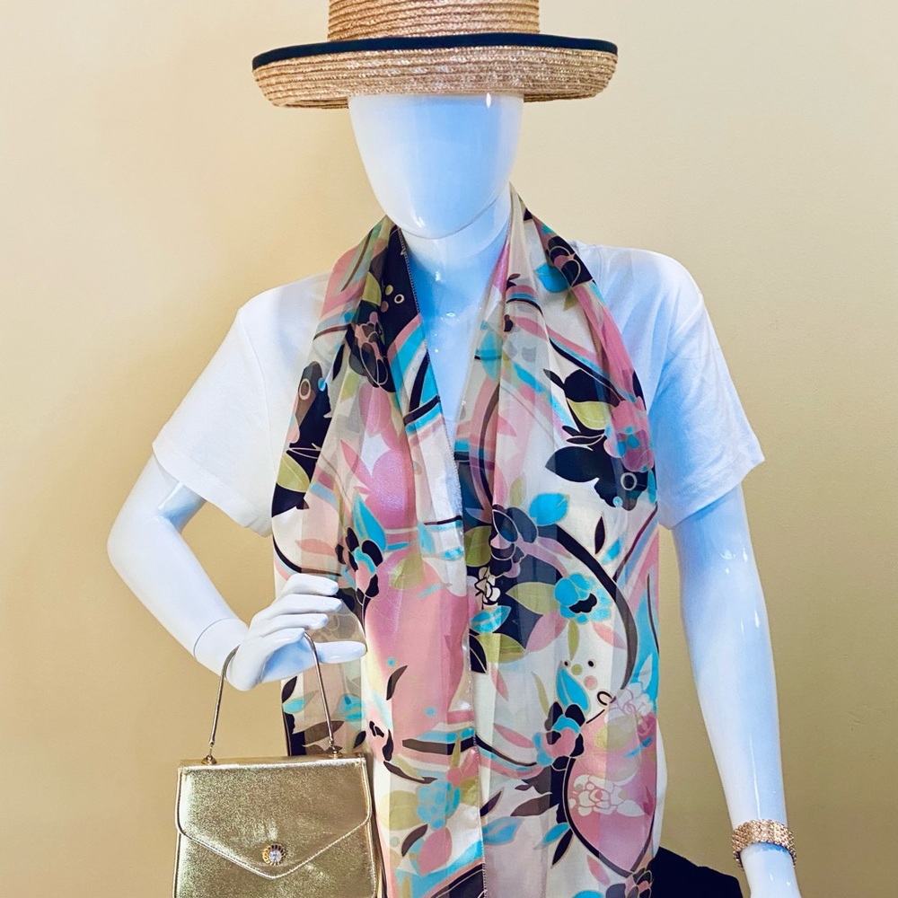 🌟3xHP🌟NWOT Floral Pink & Cream Satin Chiffon Scarf
